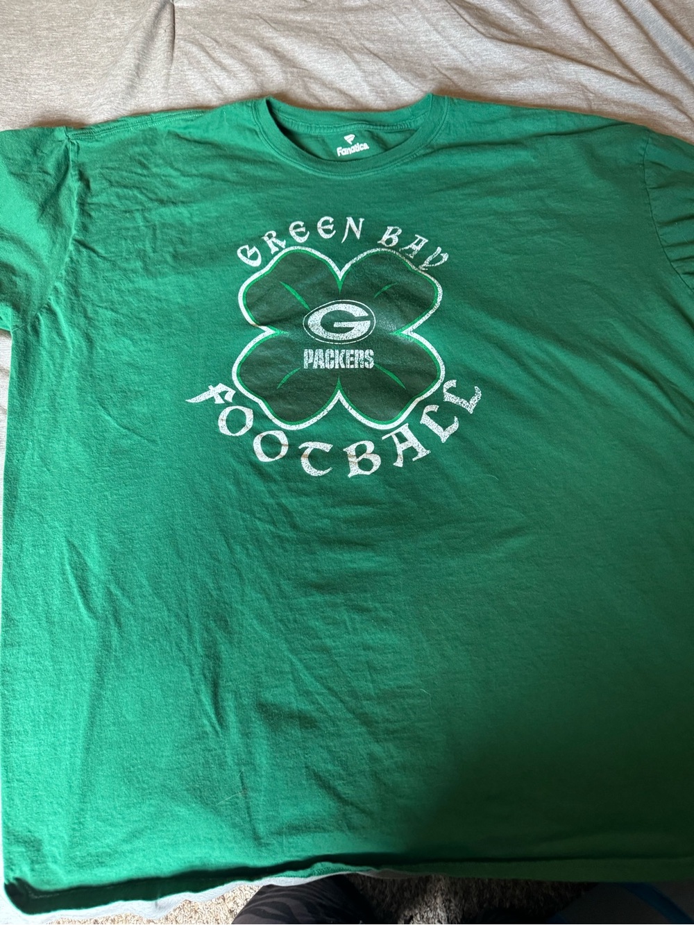 Fanatics Green Green Bay Packers Shamrock Graphic Tee